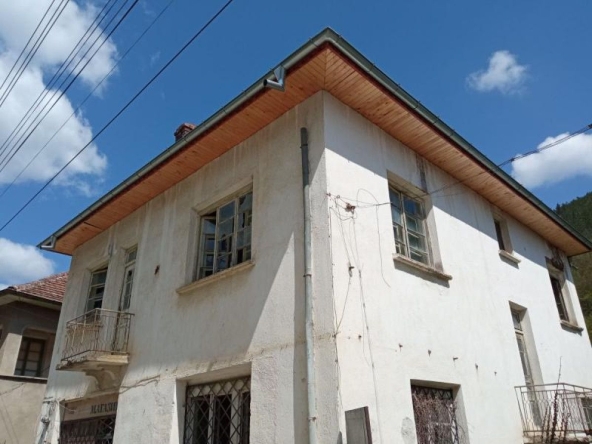 Къща в с. Лопян, Област София-област - 190 кв.м за 140 €/кв.м - Снимка #1