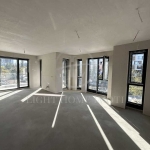 Тристаен апартамент в Пловдив, Христо Смирненски - 130 кв.м за 1916 €/кв.м - Снимка #1