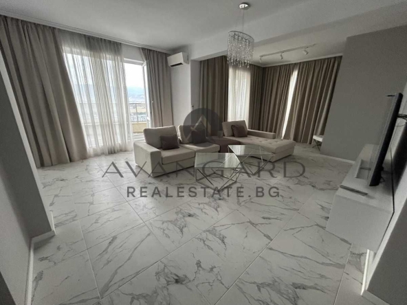 Четиристаен апартамент в Пловдив, Христо Смирненски - 194 кв.м за 1547 €/кв.м - Снимка #1