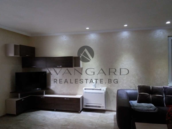 Многостаен апартамент в Пловдив, Център - 192 кв.м за 2232 €/кв.м - Снимка #1