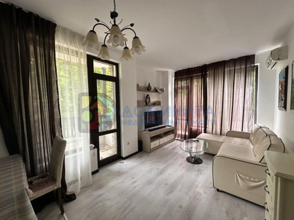 Двустаен апартамент в Приморско - 69 кв.м за 1131 €/кв.м - Снимка #1