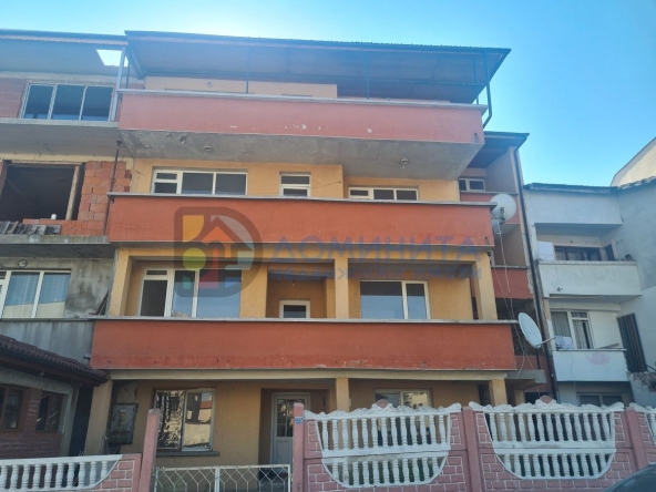 Къща в Приморско - 428 кв.м за 437 €/кв.м - Снимка #1