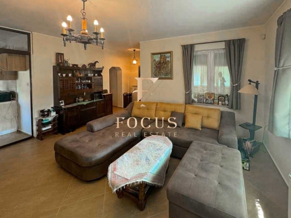 Къща в с. Правище, Област Пловдив - 200 кв.м за 995 €/кв.м - Снимка #1