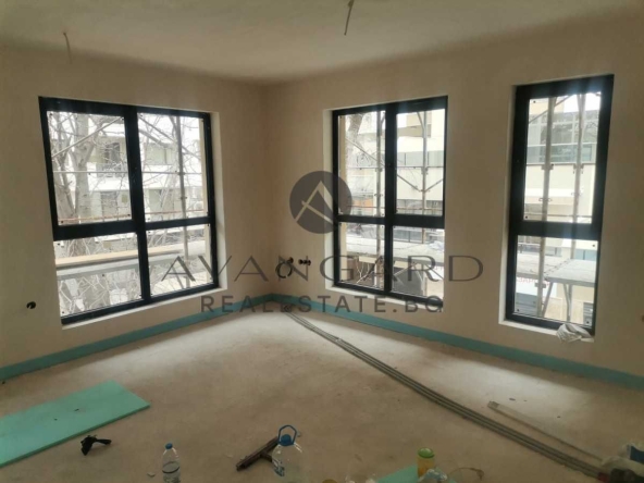 Тристаен апартамент в Пловдив, Център - 87 кв.м за 1868 €/кв.м - Снимка #1