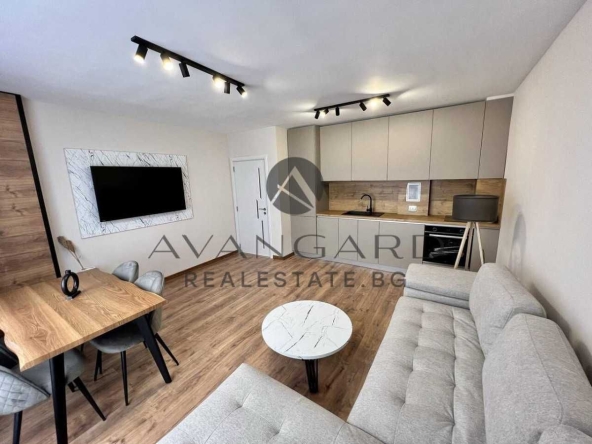 Тристаен апартамент в Пловдив, Съдийски - 114 кв.м за 1622 €/кв.м - Снимка #1