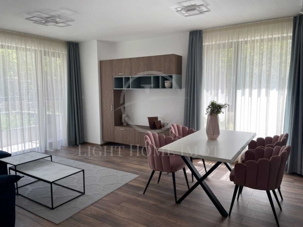 Двустаен апартамент в Пловдив, Христо Смирненски - 94 кв.м за 1953 €/кв.м - Снимка #1