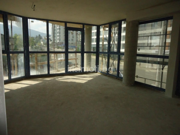 Тристаен апартамент в София, Овча купел - 120 кв.м за 1805 €/кв.м - Снимка #1