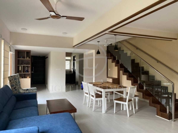 Къща в с. Войводиново, Област Пловдив - 138 кв.м за 2015 €/кв.м - Снимка #1