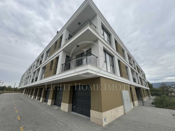 Тристаен апартамент в Пловдив, Беломорски - 178 кв.м за 1250 €/кв.м - Снимка #1