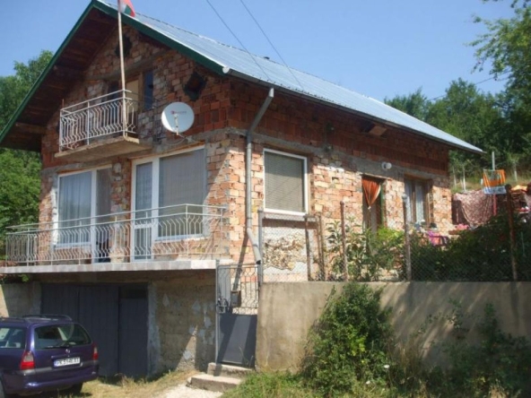 Къща в с. Габровдол, Област Перник - 100 кв.м за 383 €/кв.м - Снимка #1