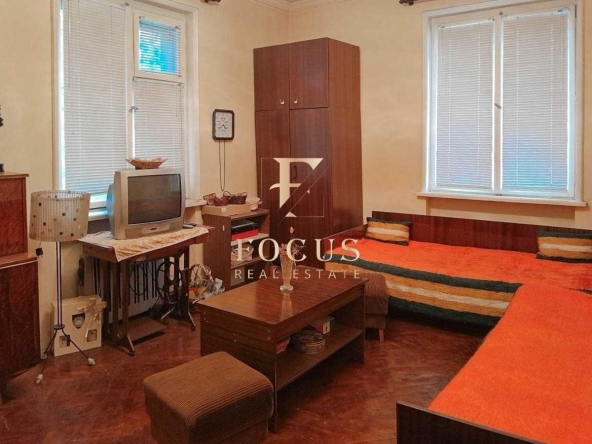 Двустаен апартамент в Пловдив, Център - 75 кв.м за 2134 €/кв.м - Снимка #1
