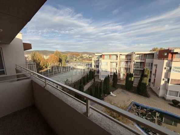Тристаен апартамент в к.к. Слънчев бряг - 73 кв.м за 932 €/кв.м - Снимка #1