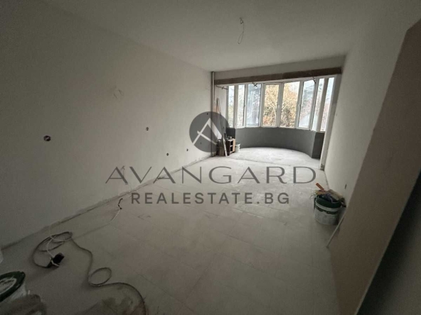 Тристаен апартамент в Пловдив, Кършияка - 71 кв.м за 1938 €/кв.м - Снимка #1