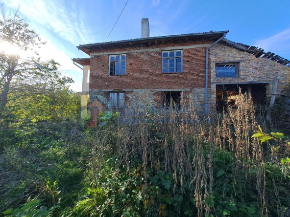 Къща в с. Фазаново, Област Бургас - 136 кв.м за 508 €/кв.м - Снимка #1