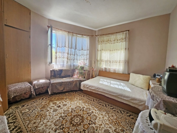 Етаж от къща в Велико Търново, Асенов - 90 кв.м за 756 €/кв.м - Снимка #1