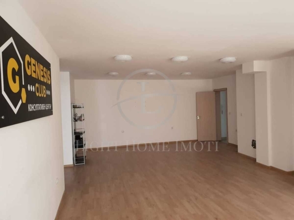 Офис в Пловдив, Кършияка - 121 кв.м за 1500 €/кв.м - Снимка #1