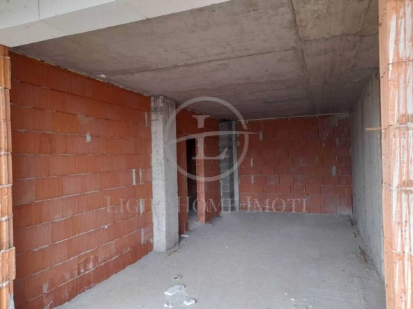 Двустаен апартамент в Пловдив, Център - 72 кв.м за 1209 €/кв.м - Снимка #1