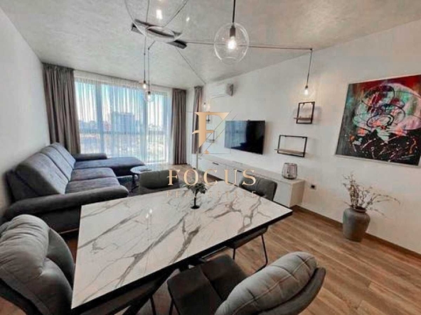 Двустаен апартамент в Пловдив, Център - 83 кв.м за 1953 €/кв.м - Снимка #1