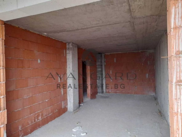 Двустаен апартамент в Пловдив, Кършияка - 72 кв.м за 1091 €/кв.м - Снимка #1