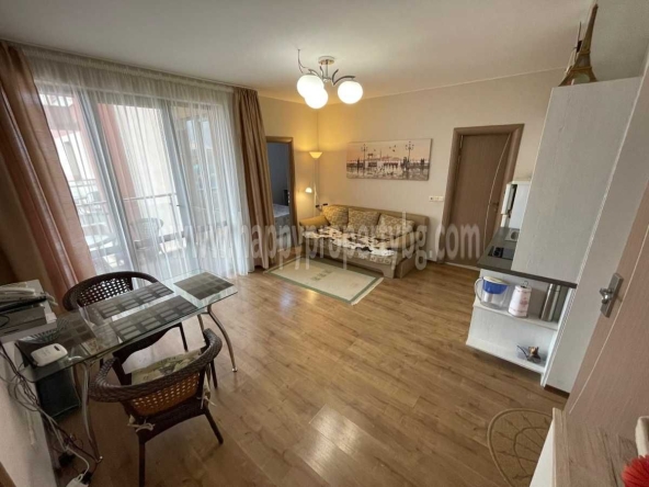 Тристаен апартамент в к.к. Слънчев бряг - 70 кв.м за 1350 €/кв.м - Снимка #1