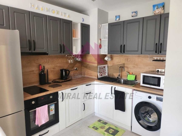 Дава се под наем Тристаен апартамент в Варна, Младост 1 - 90 кв.м за 750 € - Снимка #1