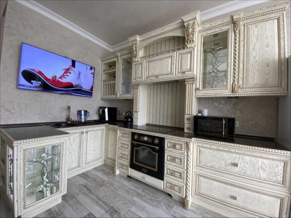 Дава се под наем Тристаен апартамент в София, Бояна - 90 кв.м за 714 € - Снимка #1