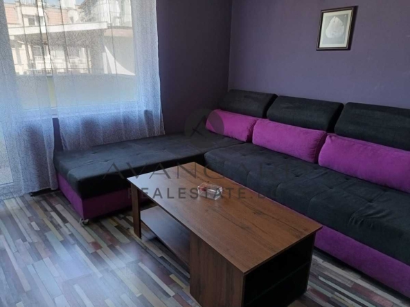 Двустаен апартамент в Пловдив, Център - 61 кв.м за 1656 €/кв.м - Снимка #1