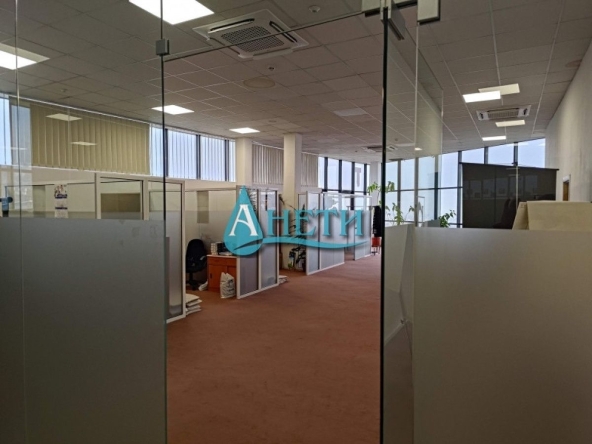 Дава се под наем Офис в София, Драгалевци - 500 кв.м за 5500 € - Снимка #1