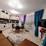 Дава се под наем Тристаен апартамент в Варна, Център - 80 кв.м за 1000 € - Снимка #1