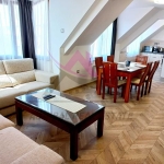 Дава се под наем Двустаен апартамент в Варна, Лятно кино Тракия - 111 кв.м за 1000 € - Снимка #1