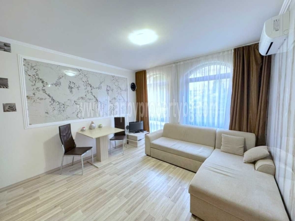 Двустаен апартамент в к.к. Слънчев бряг - 50 кв.м за 1338 €/кв.м - Снимка #1