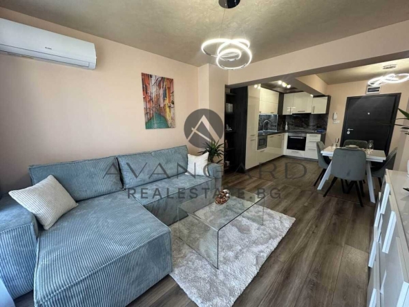 Двустаен апартамент в Пловдив, Център - 63 кв.м за 2445 €/кв.м - Снимка #1