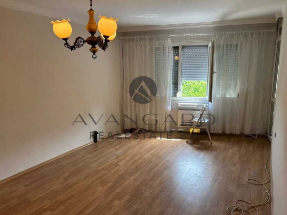 Тристаен апартамент в Пловдив, Кючук Париж - 69 кв.м за 1597 €/кв.м - Снимка #1