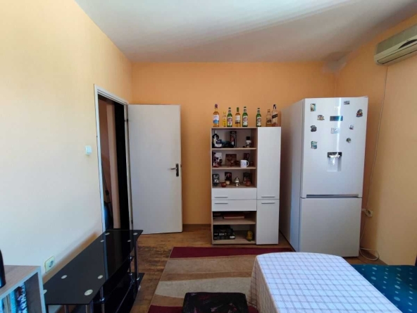 Двустаен апартамент в Велико Търново, Център - 53 кв.м за 1000 €/кв.м - Снимка #1