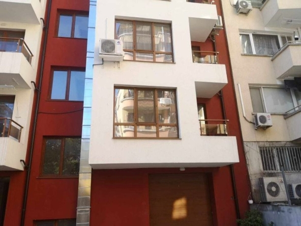 Едностаен апартамент в Бургас, Възраждане - 50 кв.м за 1800 €/кв.м - Снимка #1