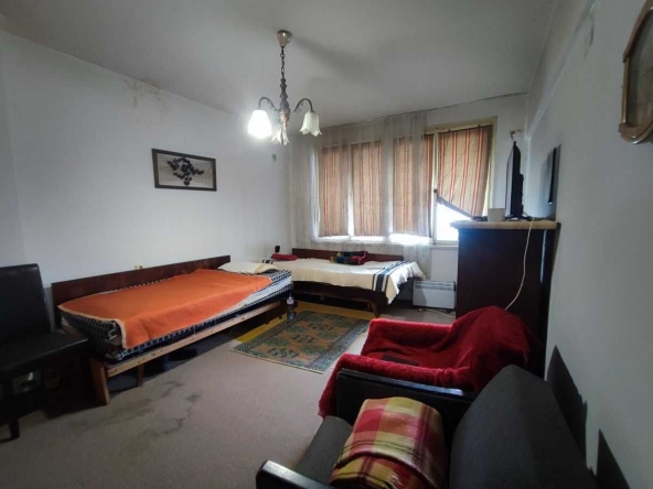 Двустаен апартамент в Велико Търново, Център - 42 кв.м за 741 €/кв.м - Снимка #1