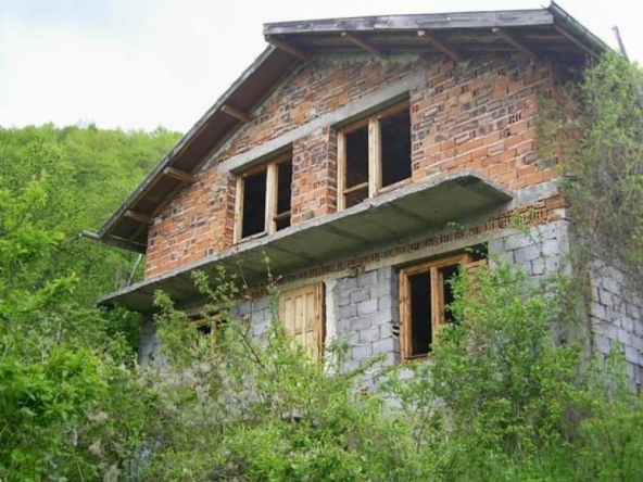 Къща в с. Проданча, Област Перник - 94 кв.м за 100 €/кв.м - Снимка #1