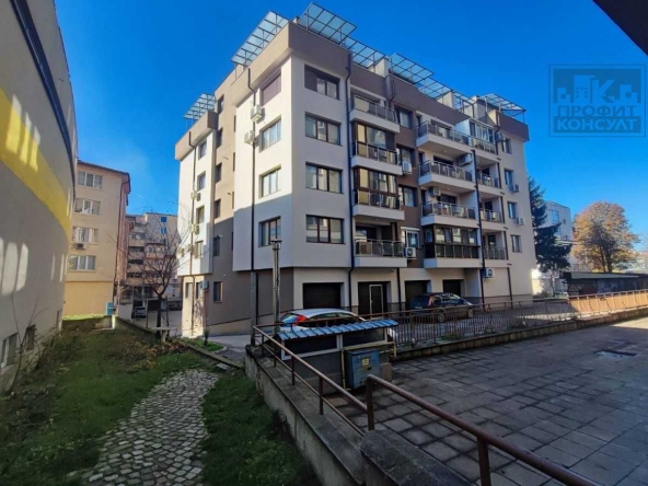 Двустаен апартамент в Велико Търново, Бузлуджа - 53 кв.м за 1039 €/кв.м - Снимка #1