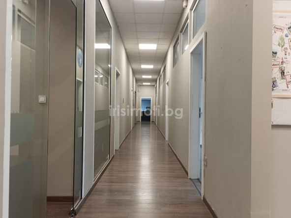 Дава се под наем Офис в София, Гео Милев - 310 кв.м за 2250 € - Снимка #1