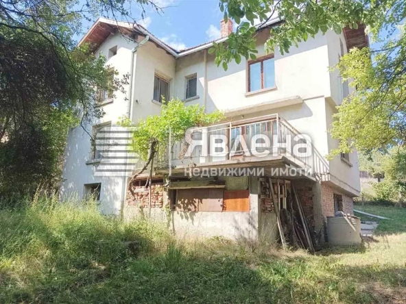 Къща в с. Долни Окол, Област София-област - 160 кв.м за 430 €/кв.м - Снимка #1