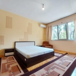 Дава се под наем Двустаен апартамент в Велико Търново, Център - 58 кв.м за 280.5 € - Снимка #1