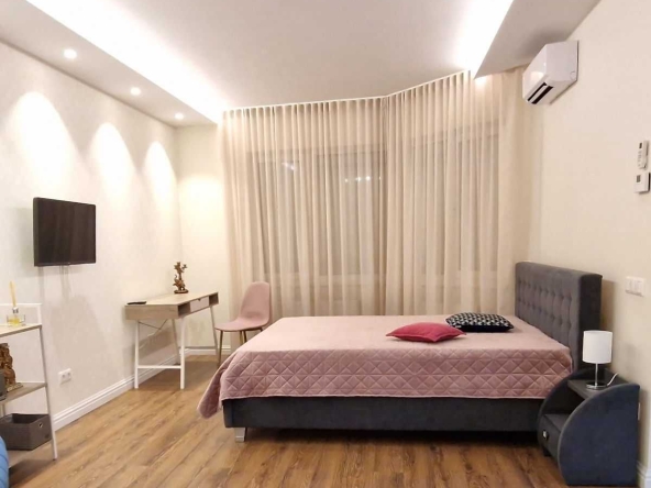 Дава се под наем Двустаен апартамент в София, Кръстова вада - 56 кв.м за 475 € - Снимка #1