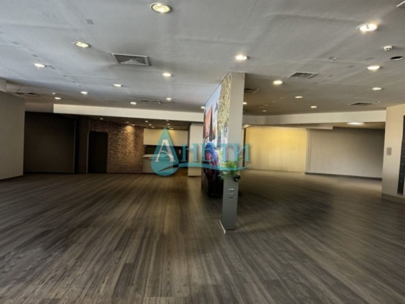 Магазин в София, Кръстова вада - 960 кв.м за 1400 €/кв.м - Снимка #1