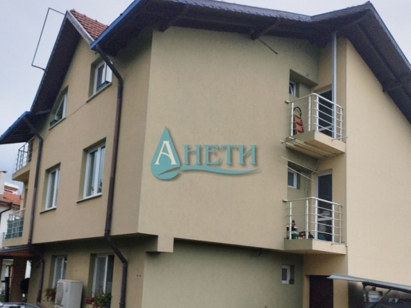 Къща в с. Герман, Област София-град - 368 кв.м за 1169 €/кв.м - Снимка #1