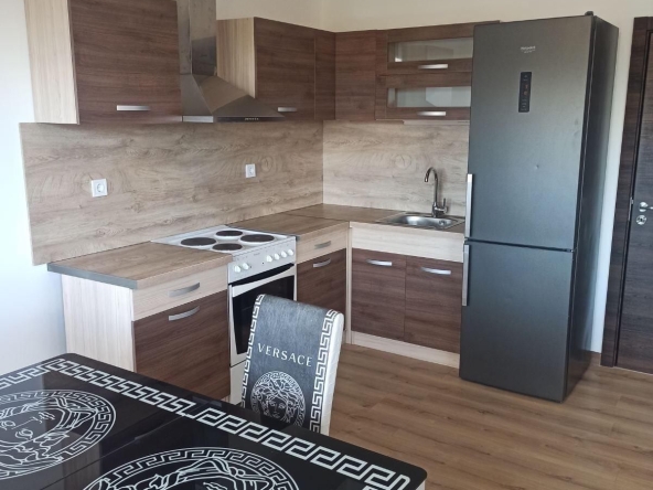 Дава се под наем Етаж от къща в София, Център - 70 кв.м за 450 € - Снимка #1