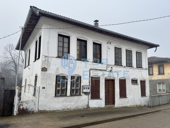 Къща в Елена - 214 кв.м за 141 €/кв.м - Снимка #1