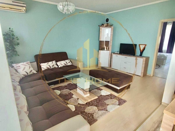 Дава се под наем Тристаен апартамент в Варна, Гранд Мол Варна - 90 кв.м за 650 € - Снимка #1