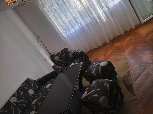 Двустаен апартамент в Благоевград, Широк център - 68 кв.м за 1177 €/кв.м - Снимка #1