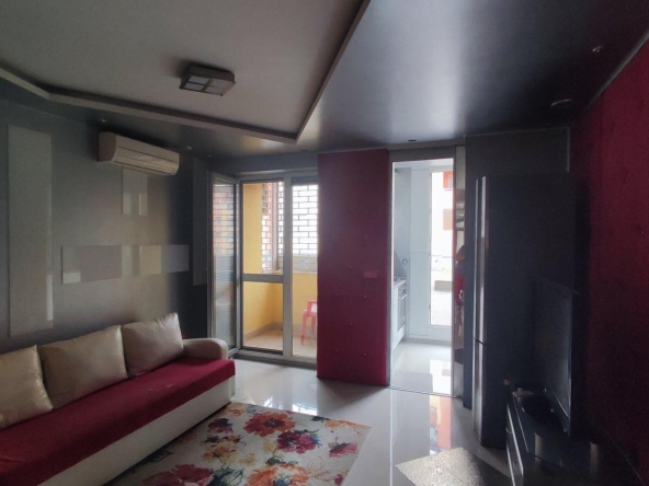 Дава се под наем Двустаен апартамент в София, Студентски град - 72 кв.м за 850 € - Снимка #1