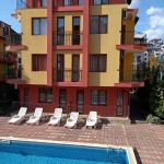 Двустаен апартамент в Несебър - 77 кв.м за 1360 €/кв.м - Снимка #1